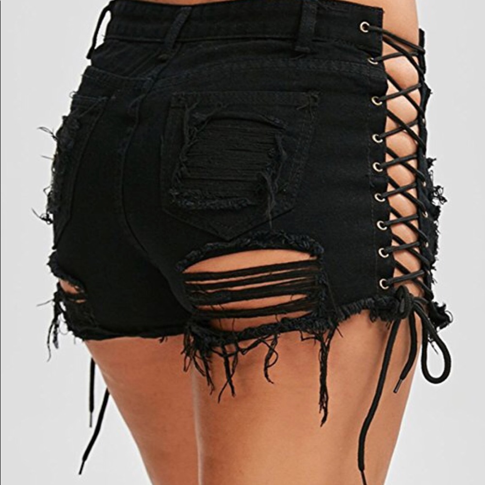 Black corset lace rave goth cut off jean short - Picture 4 of 5